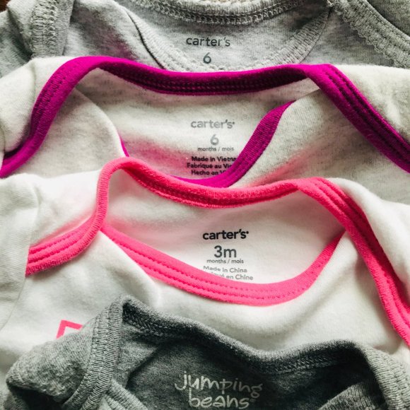 🌟4 Piece 3-6 Month Old Carter's LS Onesie Bundle - Picture 3 of 7